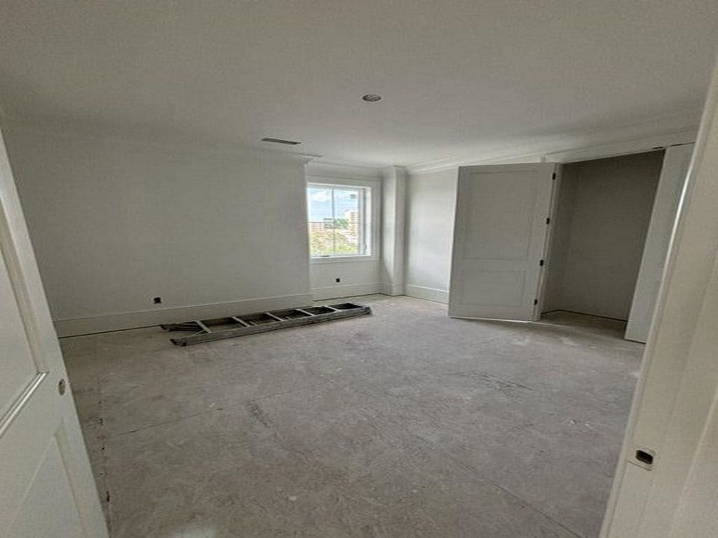 4710 Surf St. Photo 34