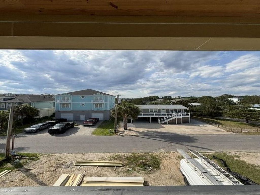 4710 Surf St. Photo 42