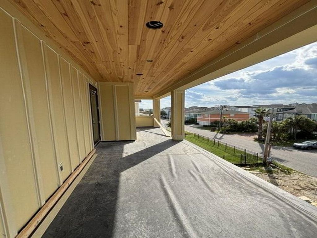 4710 Surf St. Photo 44