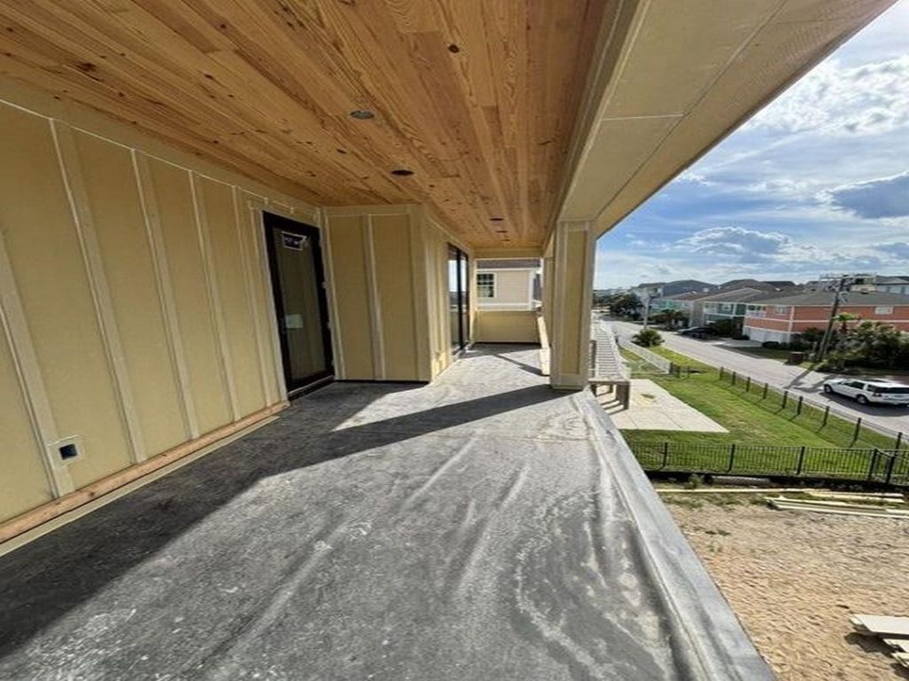 4710 Surf St. Photo 45