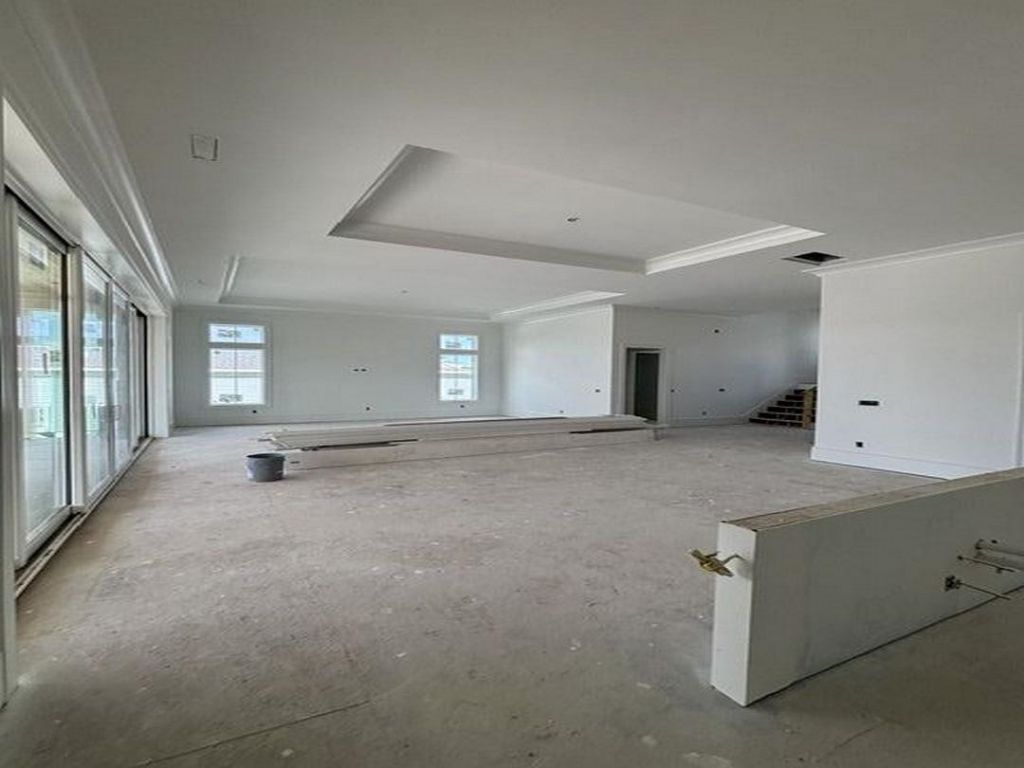 4710 Surf St. Photo 49
