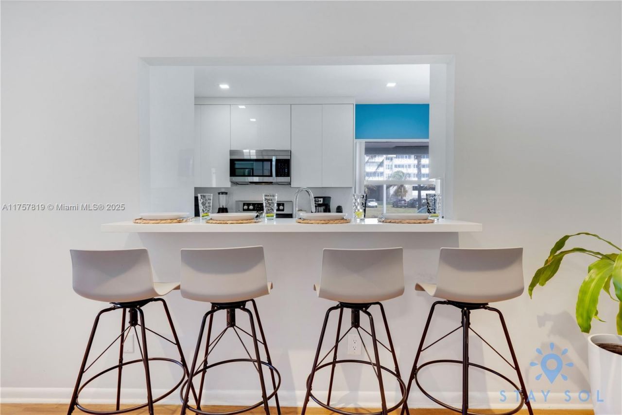 328 Missouri St, Unit ., Hollywood, FL 33019 Photo