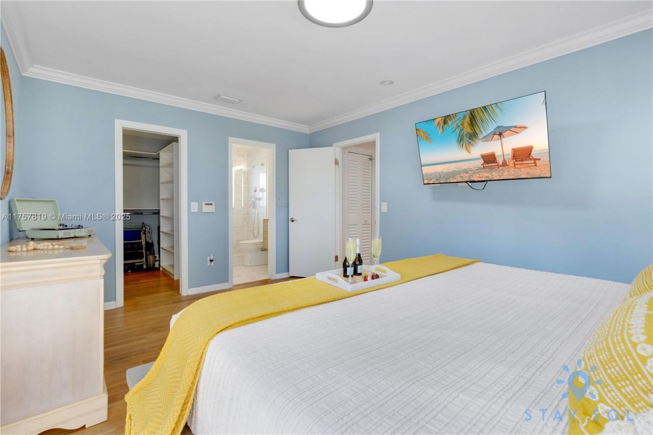 328 Missouri St, Unit ., Hollywood, FL 33019 Photo