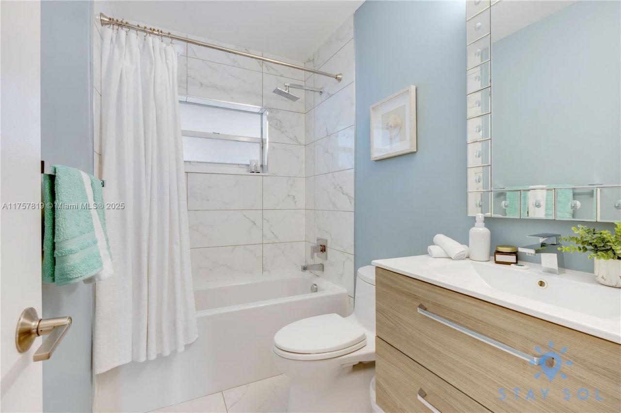 328 Missouri St, Unit ., Hollywood, FL 33019 Photo