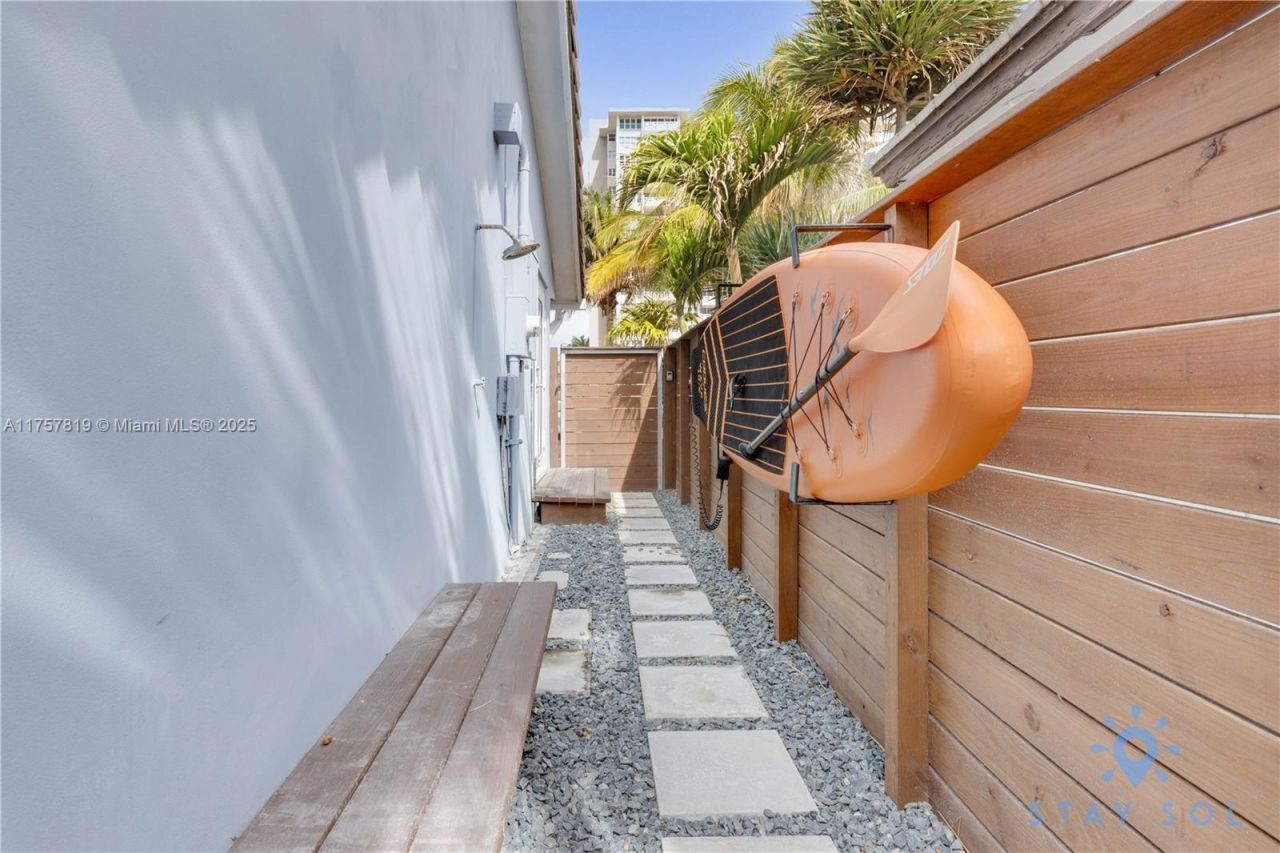 328 Missouri St, Unit ., Hollywood, FL 33019 Photo