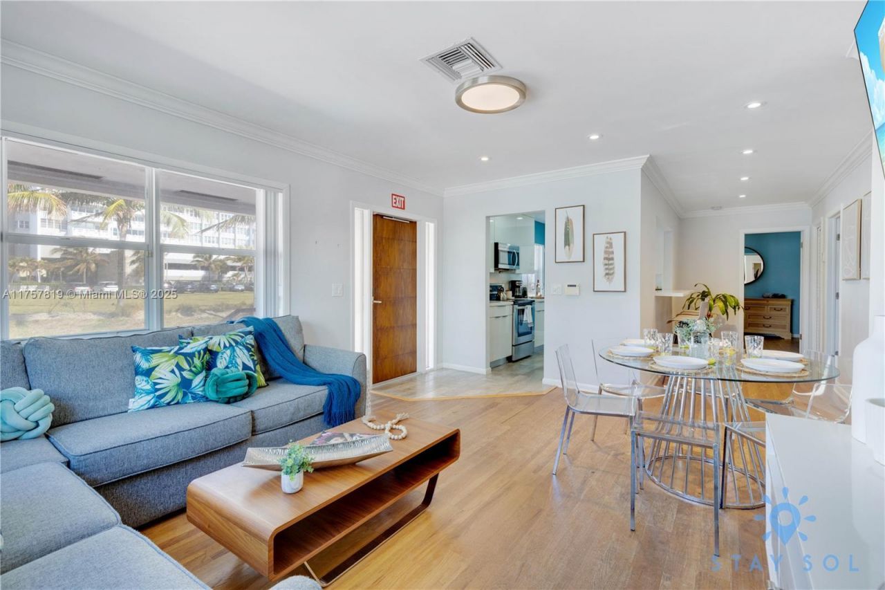 328 Missouri St, Unit ., Hollywood, FL 33019 Photo