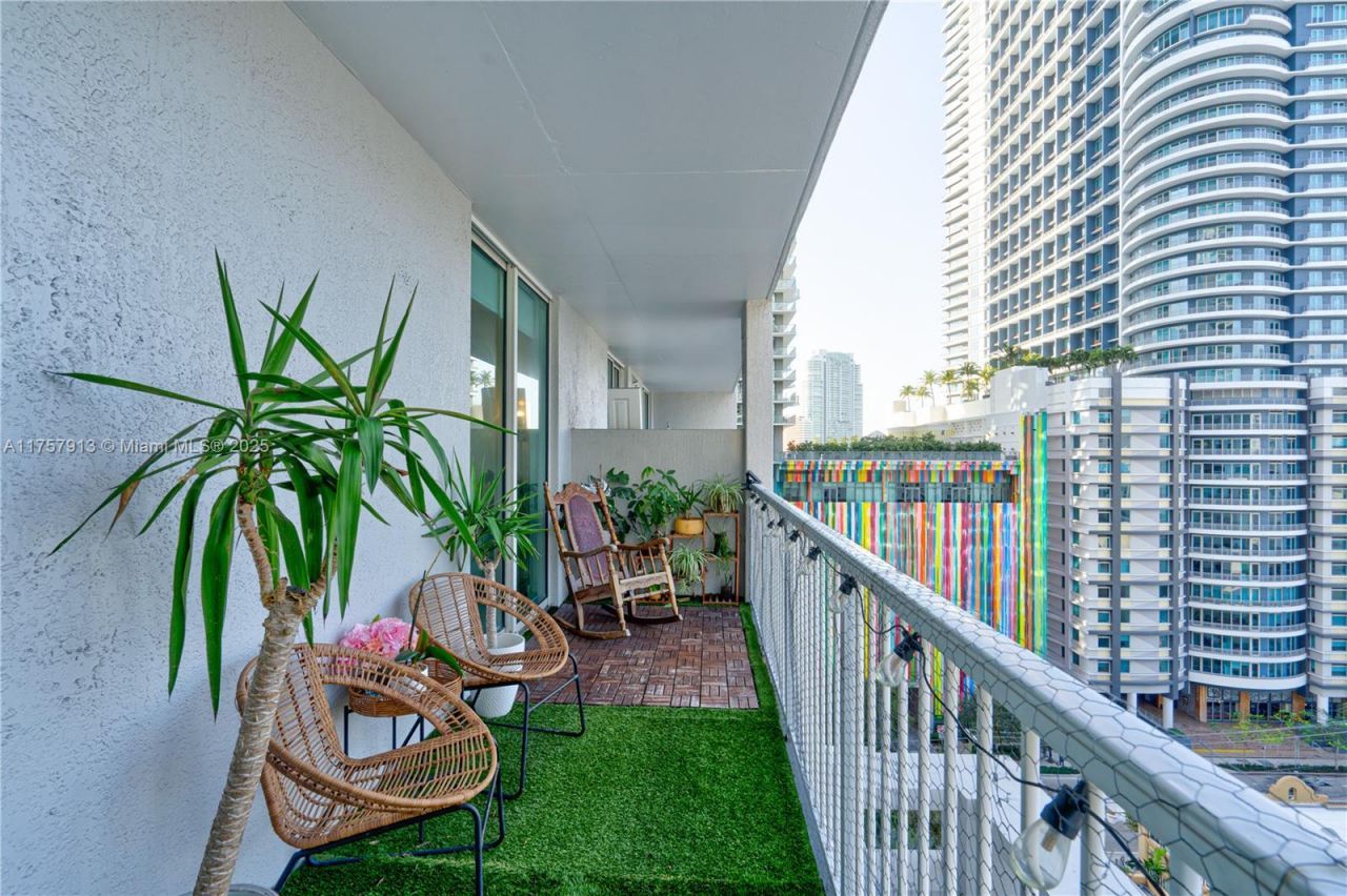 1250 S Miami Ave, Unit 1109, Miami, FL 33130 Photo