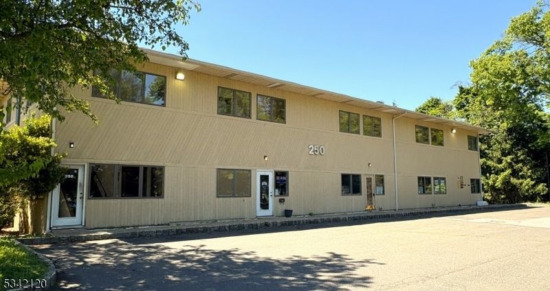 250 Stelton Rd Piscataway, NJ 08854