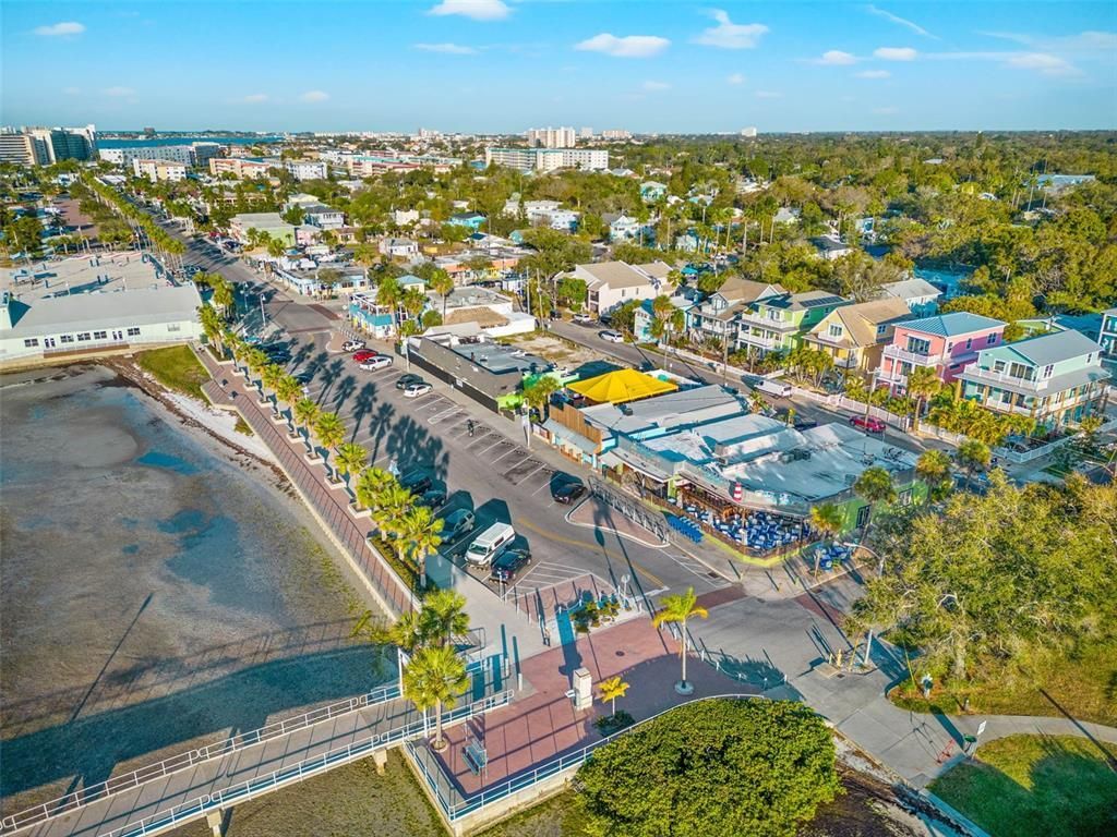 5402 31st Avenue S, Gulfport, FL 33707 Photo