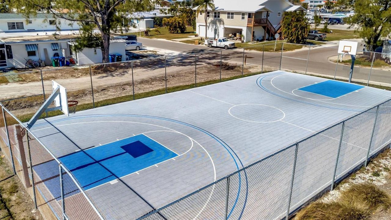 15 Seaside Court, Holmes Beach, FL 34217 Photo