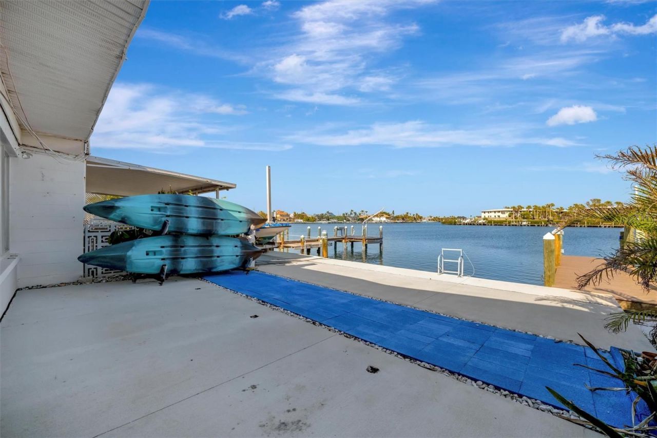 15 Seaside Court, Holmes Beach, FL 34217 Photo