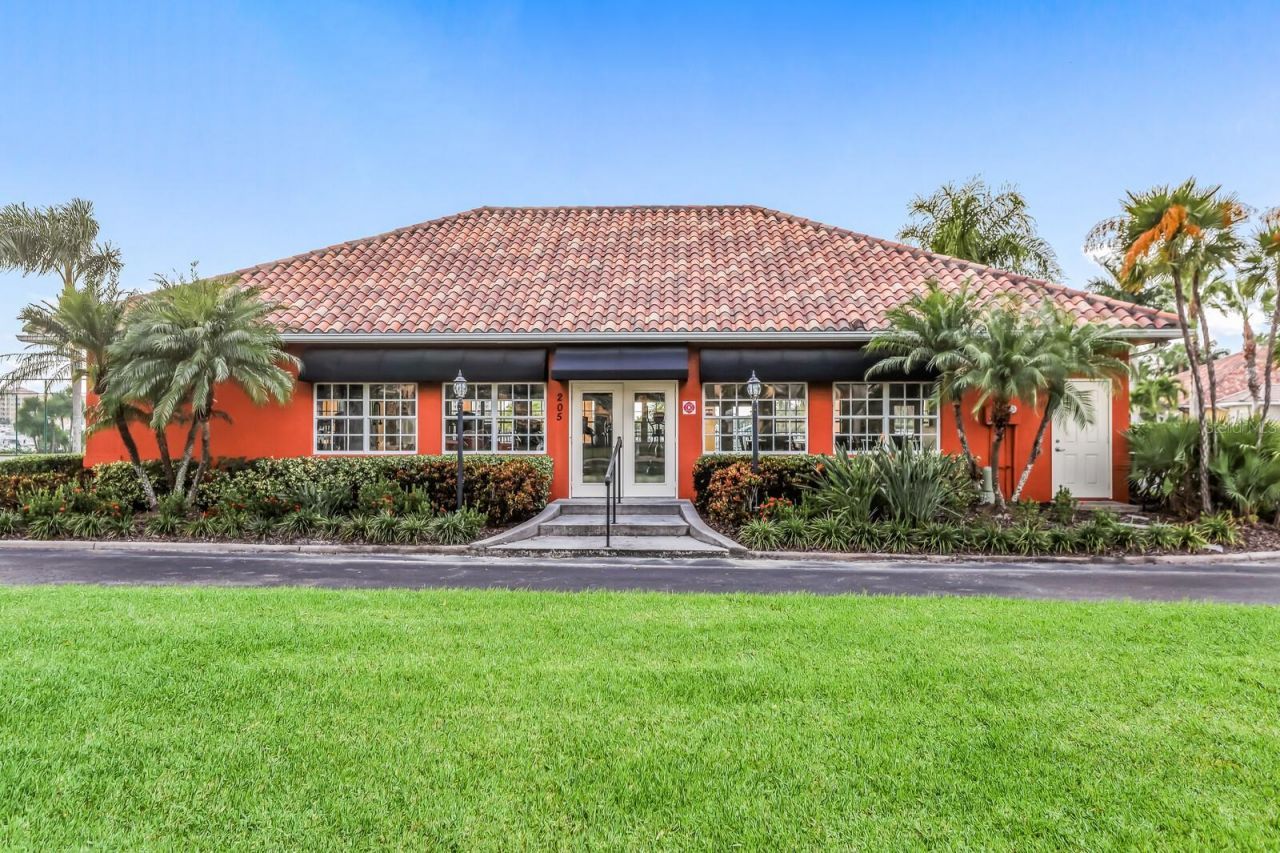 1318 3rd Street Circle E, Palmetto, FL 34221 Photo