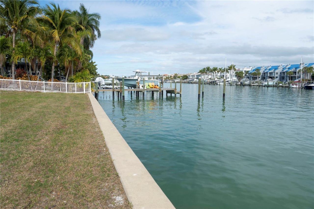 Galeon Drive, Tierra Verde, FL 33715 Photo