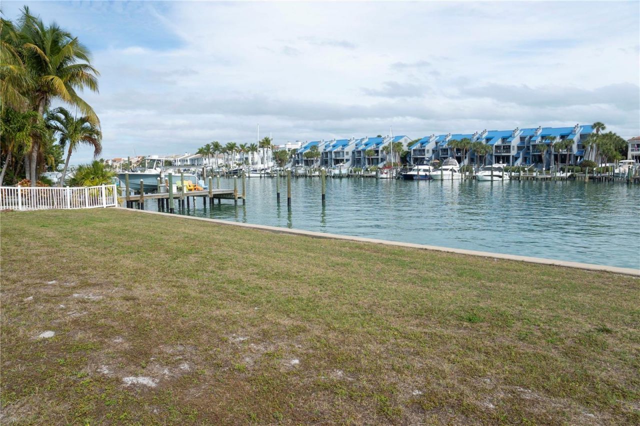 Galeon Drive, Tierra Verde, FL 33715 Photo