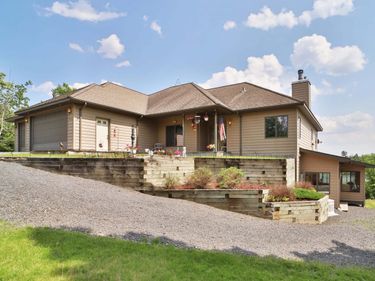 10124 Timberwolf Trail, Kabetogama, MN 56669