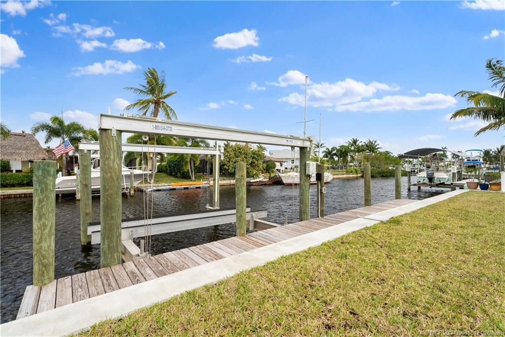 1559 SW Dyer Point Road, Palm City, FL 34990 Photo