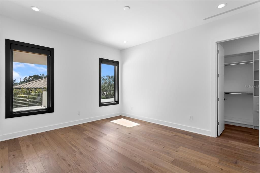 1401 Brightwaters Boulevard Ne, Saint Petersburg, FL 33704 Photo