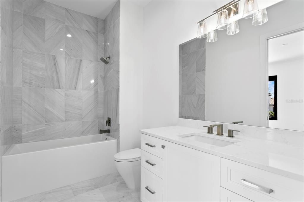 1401 Brightwaters Boulevard Ne, Saint Petersburg, FL 33704 Photo