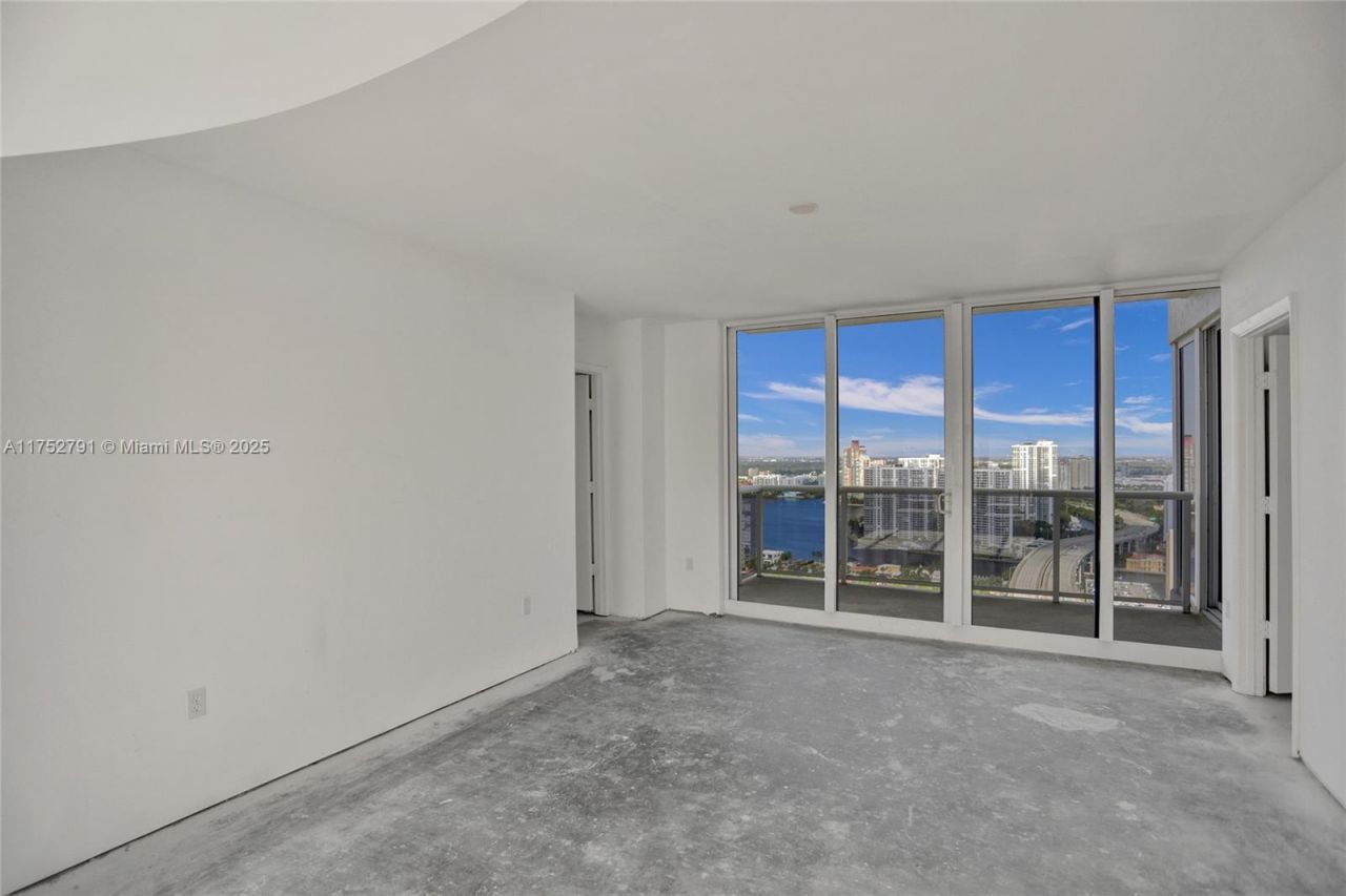19111 Collins Ave, Unit PH4, Sunny Isles Beach, FL 33160 Photo