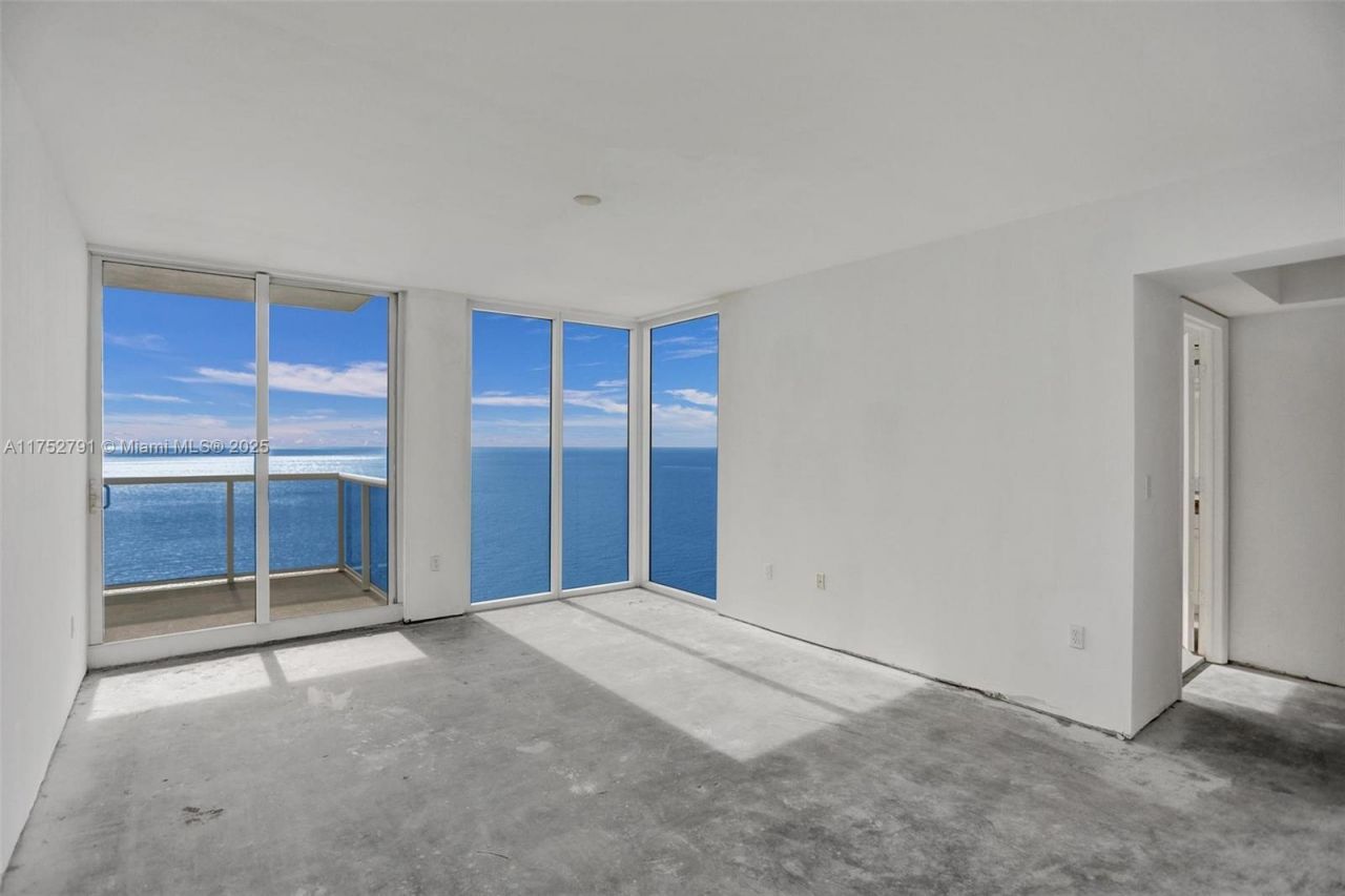 19111 Collins Ave, Unit PH4, Sunny Isles Beach, FL 33160 Photo