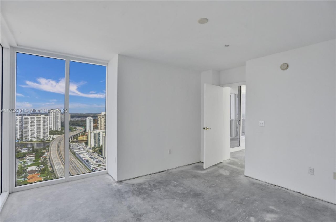 19111 Collins Ave, Unit PH4, Sunny Isles Beach, FL 33160 Photo