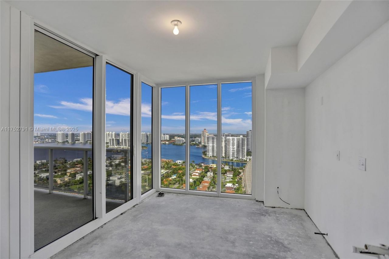 19111 Collins Ave, Unit PH4, Sunny Isles Beach, FL 33160 Photo