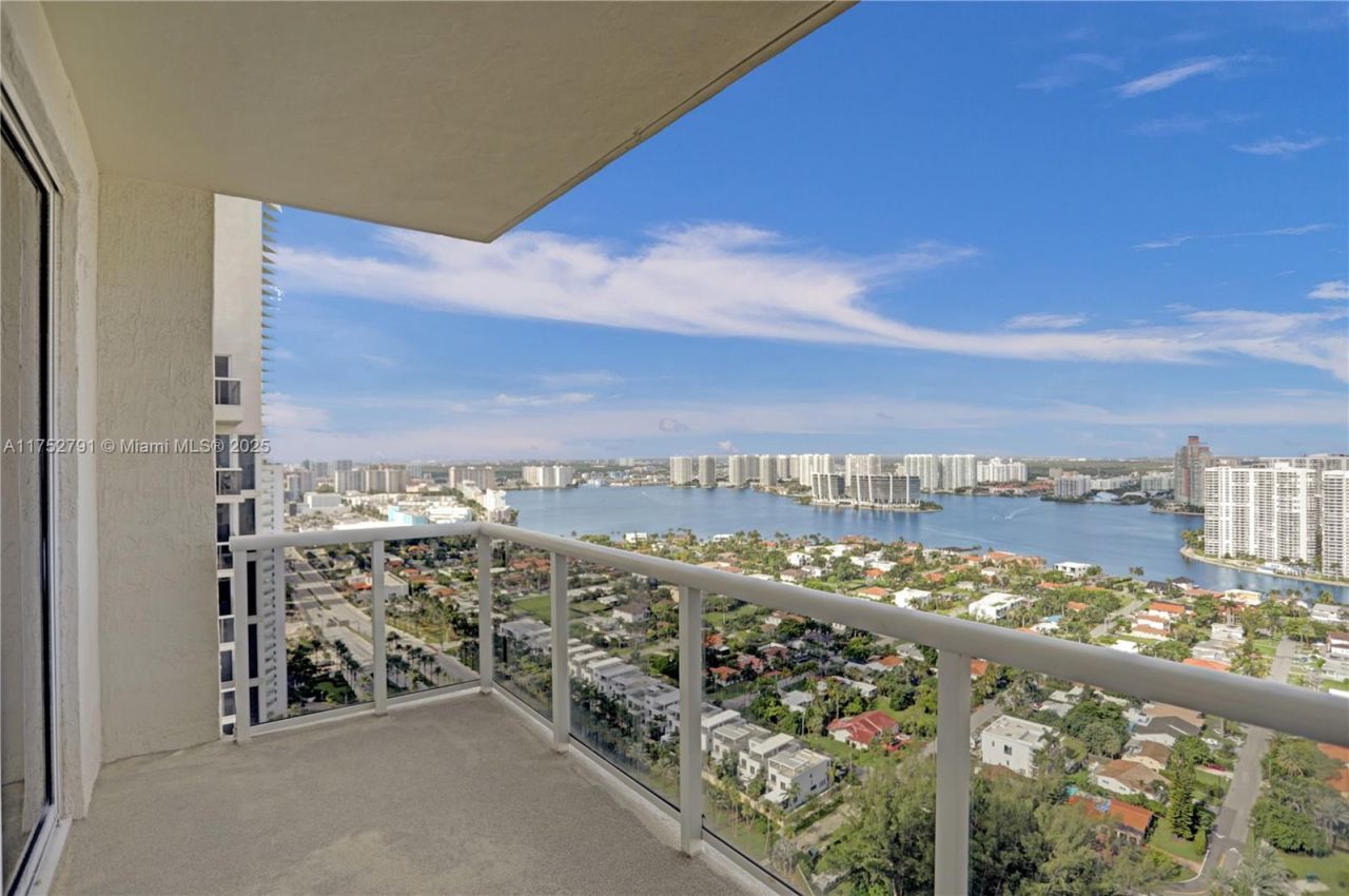 19111 Collins Ave, Unit PH4, Sunny Isles Beach, FL 33160 Photo