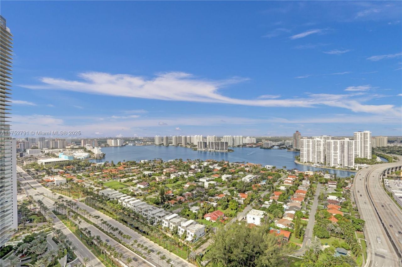 19111 Collins Ave, Unit PH4, Sunny Isles Beach, FL 33160 Photo