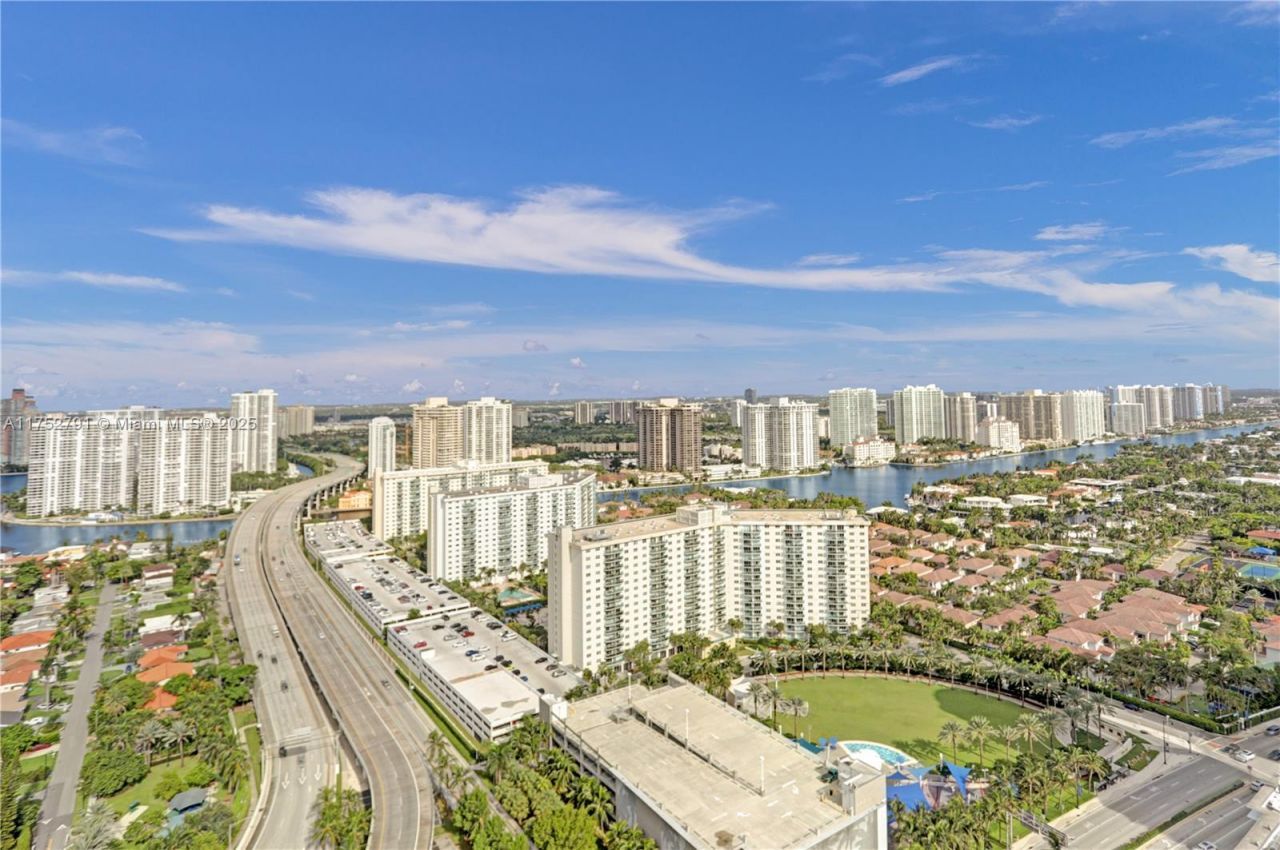 19111 Collins Ave, Unit PH4, Sunny Isles Beach, FL 33160 Photo