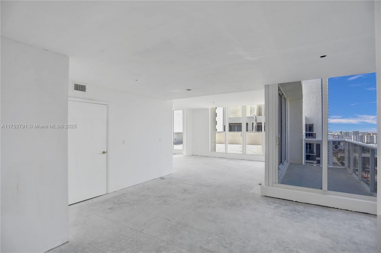19111 Collins Ave, Unit PH4, Sunny Isles Beach, FL 33160 Photo