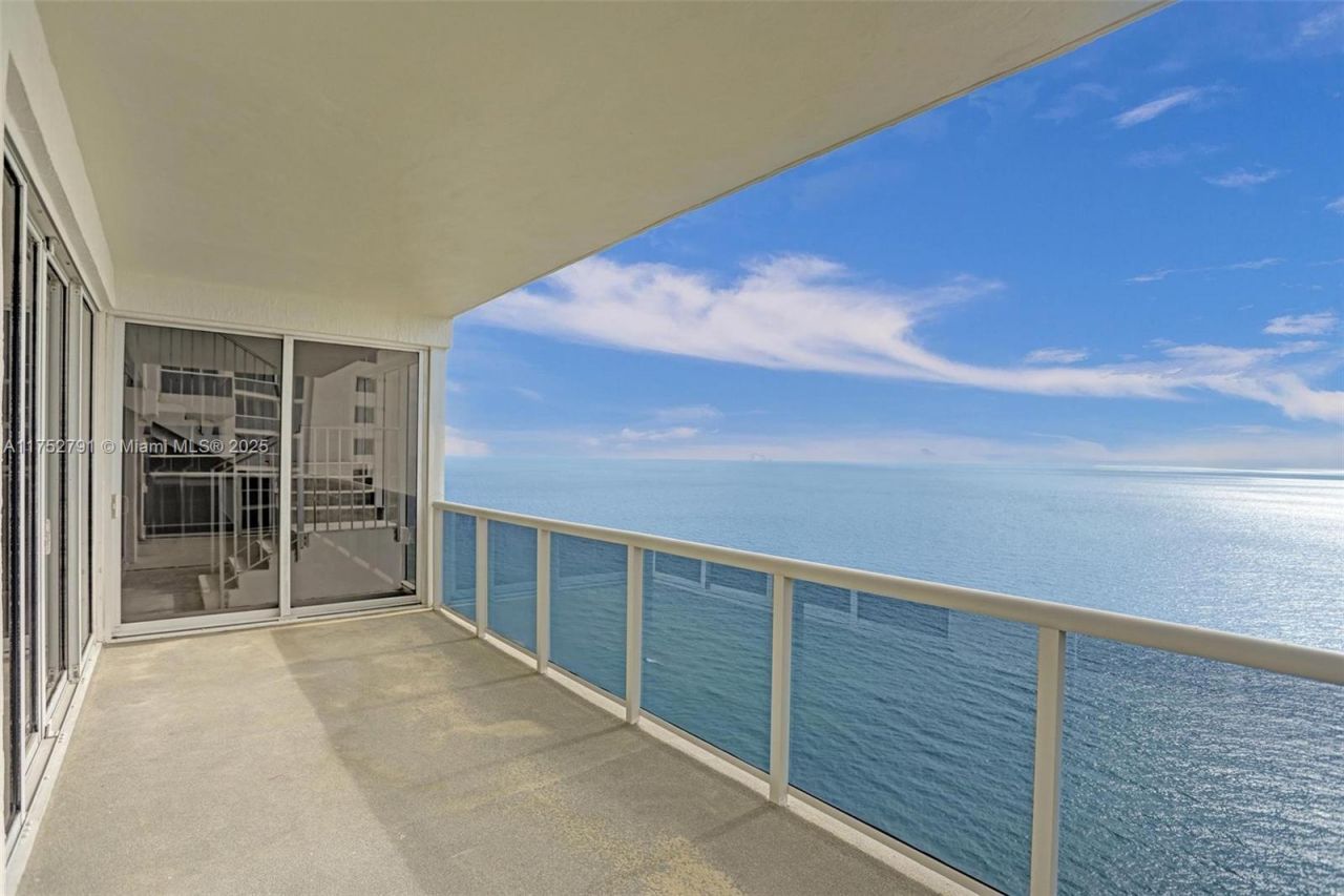 19111 Collins Ave, Unit PH4, Sunny Isles Beach, FL 33160 Photo