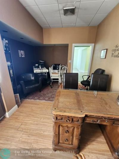 3075 E Commercial Blvd, Fort Lauderdale, FL 33308 Photo