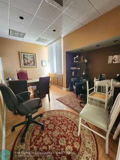 3075 E Commercial Blvd, Fort Lauderdale, FL 33308 Photo