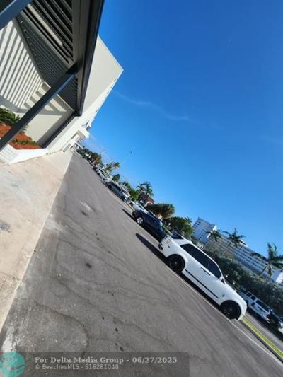 3075 E Commercial Blvd, Fort Lauderdale, FL 33308 Photo