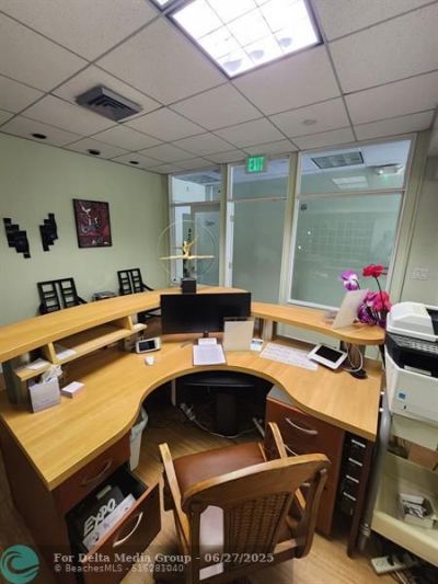 3075 E Commercial Blvd, Fort Lauderdale, FL 33308 Photo