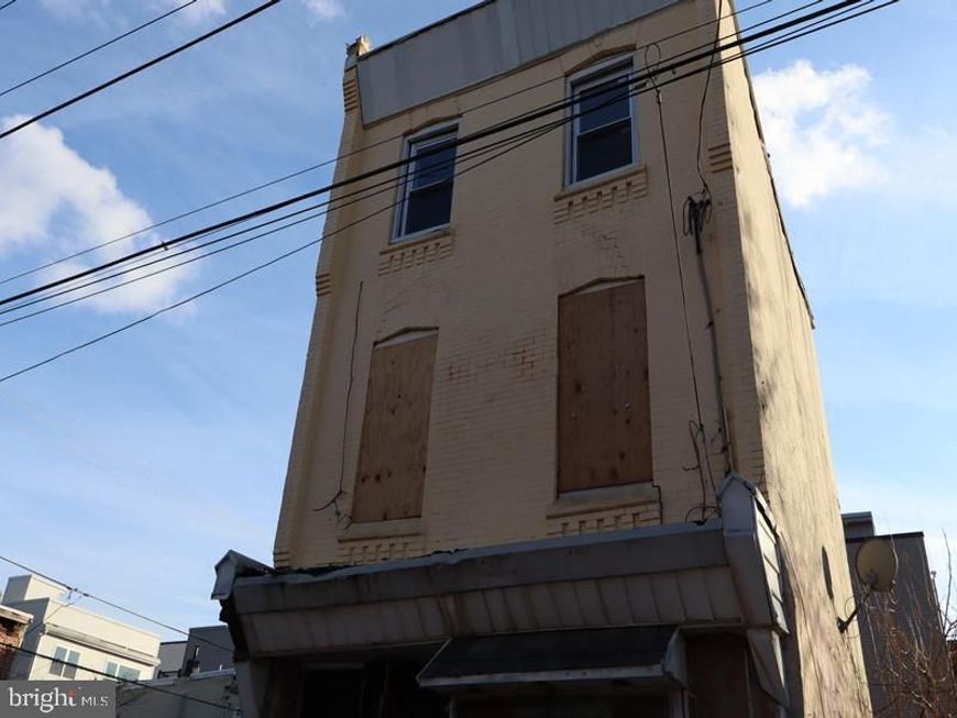 2224 W Montgomery Avenue, Philadelphia, PA 19121 Main Photo