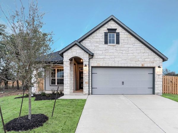 425 Blue Sage LN, Salado, TX 76571