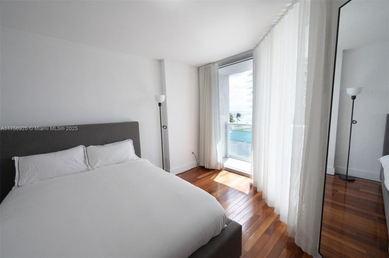 16445 Collins Ave, Unit 728, Sunny Isles Beach, FL 33160 Photo