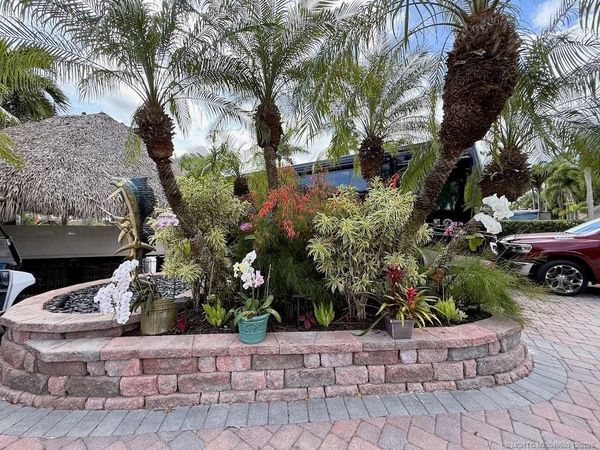 426 NW Chipshot Lane, Port St Lucie, FL 34986