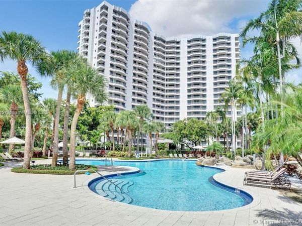 3300 NE 191 St, Unit 504, Aventura, FL 33180