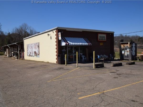 230 N Pinch Road, Elkview, WV 25071