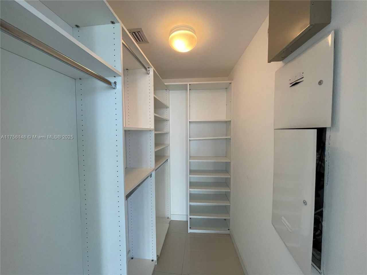 465 Brickell Ave, Unit 819, Miami, FL 33131 Photo