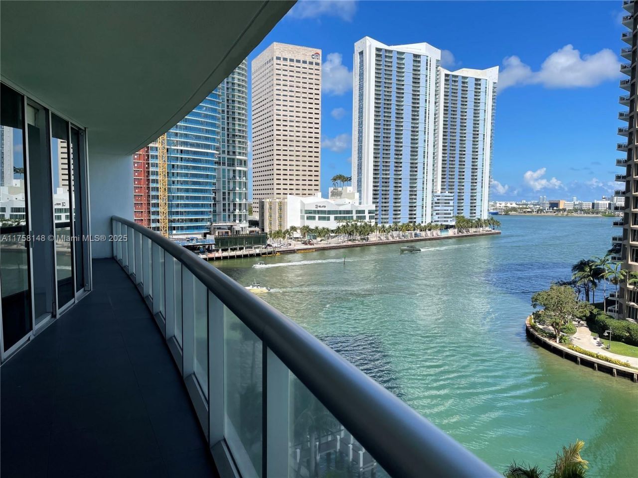 465 Brickell Ave, Unit 819, Miami, FL 33131 Photo
