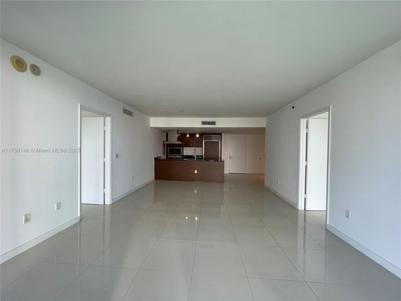 465 Brickell Ave, Unit 819, Miami, FL 33131 Photo
