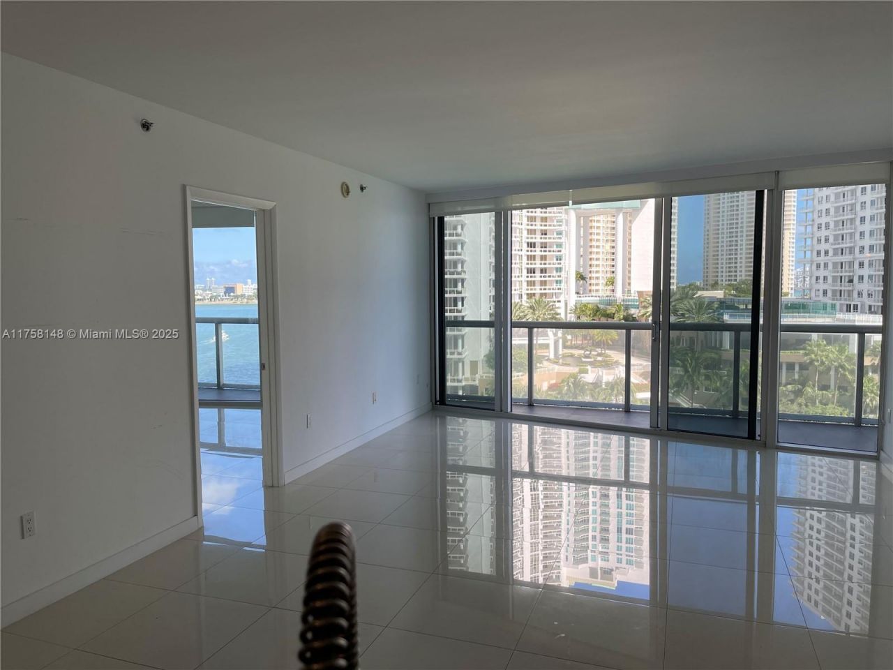 465 Brickell Ave, Unit 819, Miami, FL 33131 Photo