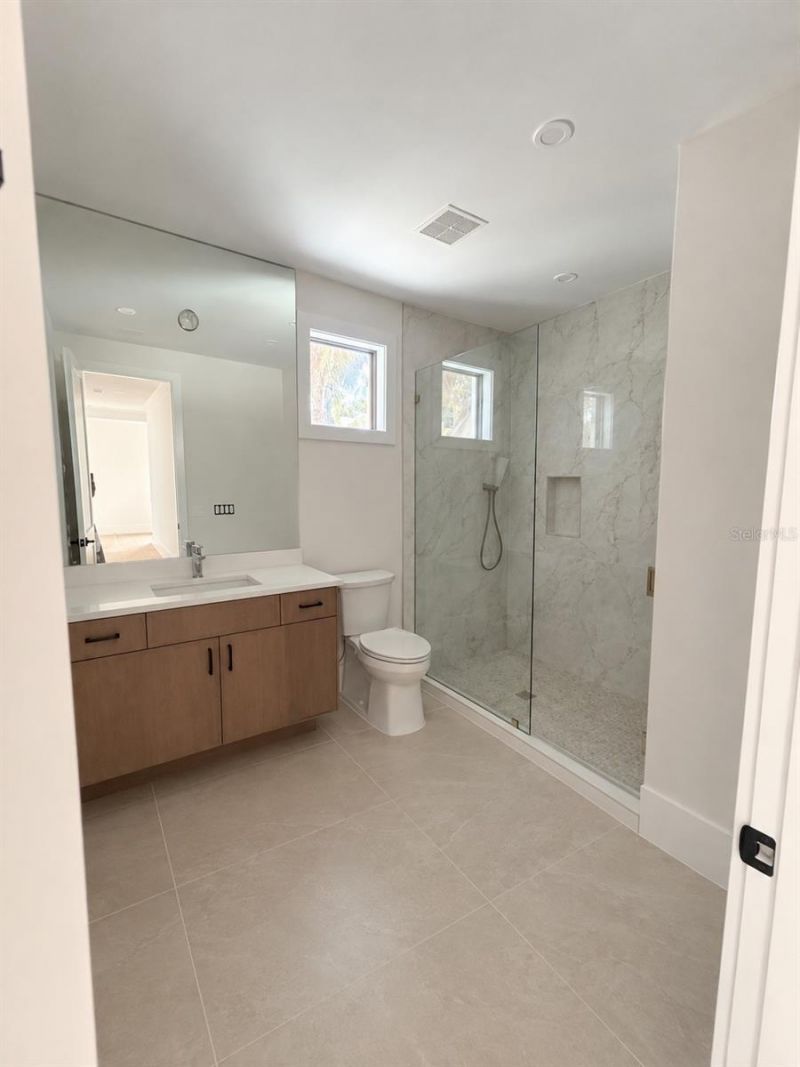 4903 Commonwealth Drive, Sarasota, FL 34242 Photo