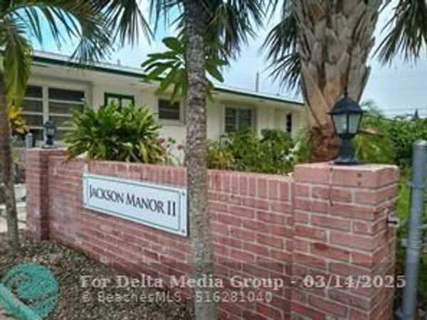 2238 Adams St, Unit 5, Hollywood, FL 33020