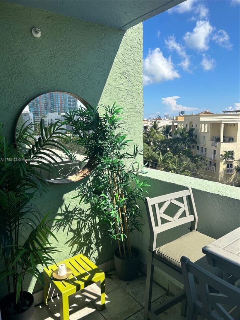 90 Alton Rd, Unit 607, Miami Beach, FL 33139 Photo