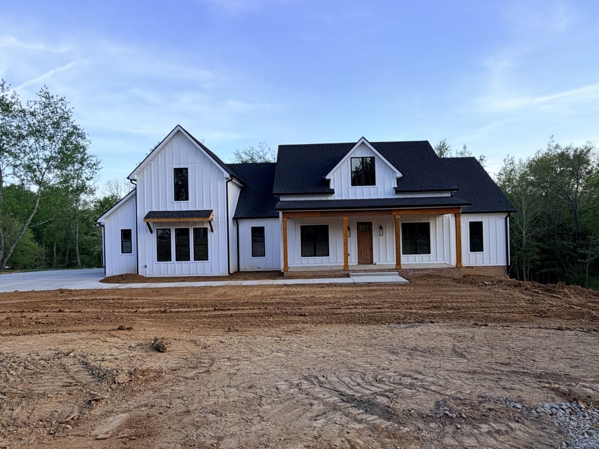 2660 Jarrell Ridge Rd, Clarksville, TN 37043 Main Photo