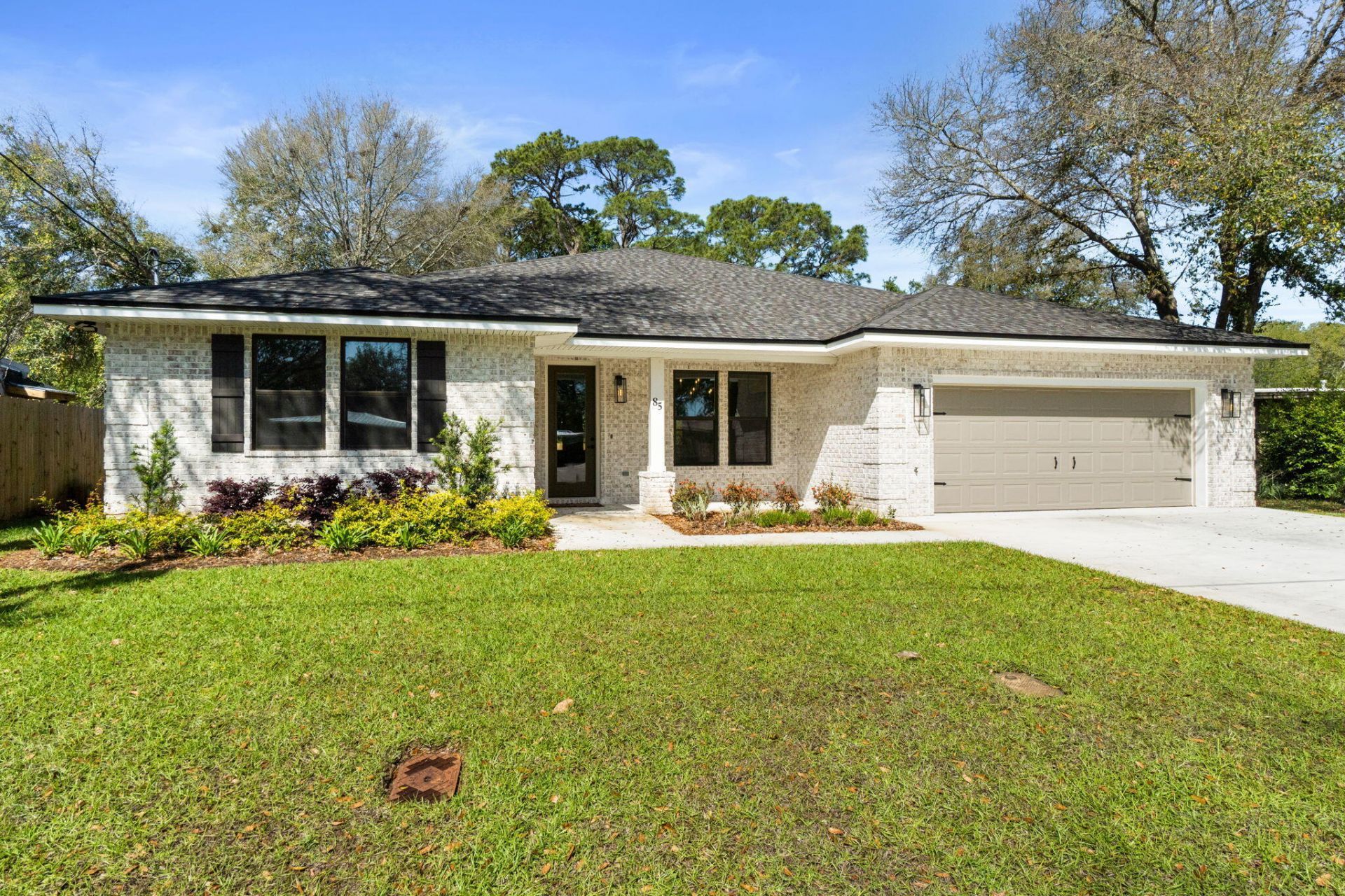 85 NE Laurie Drive, Fort Walton Beach, FL 32548 Main Photo